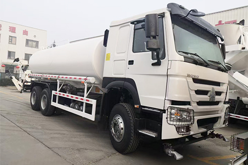 SINOTRUK 6x4 20,000L Water Tank Truck 