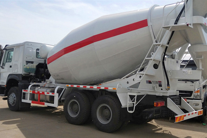 4x2 6m³ concrete mixer truck