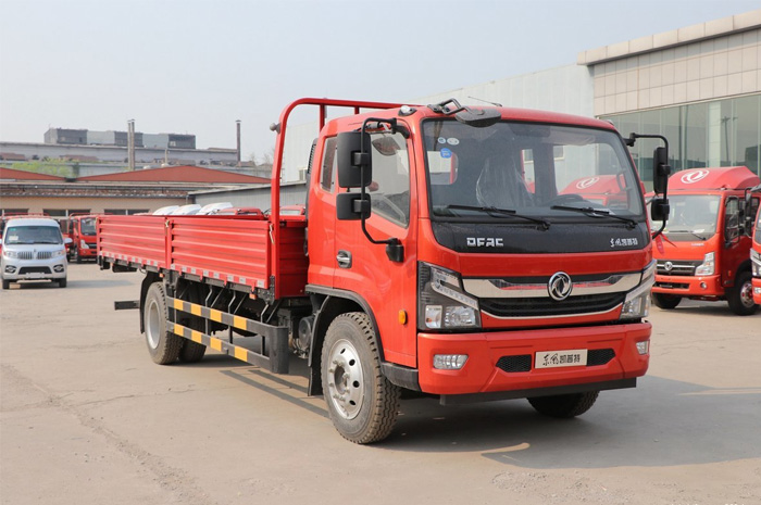 Dongfeng Captain 4x2 5-10t Light Cargo Truck