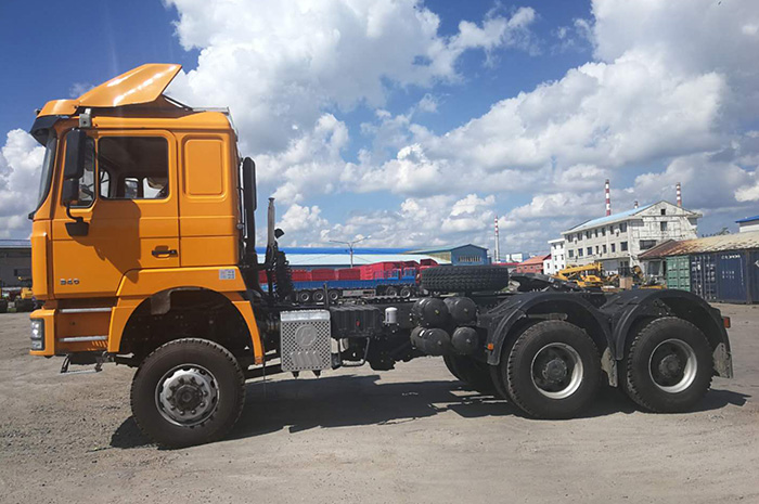 Shacman 6x4 340hp F3000 Tractor Truck