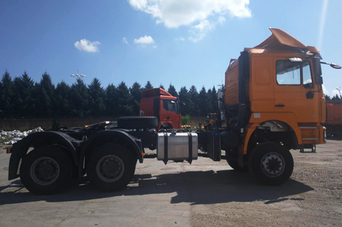 Shacman 6x4 340hp F3000 Tractor Truck